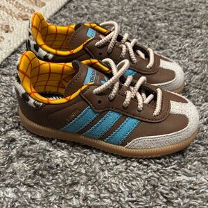 Adidas Kids Brown and Blue Sneakers with Yellow Accents